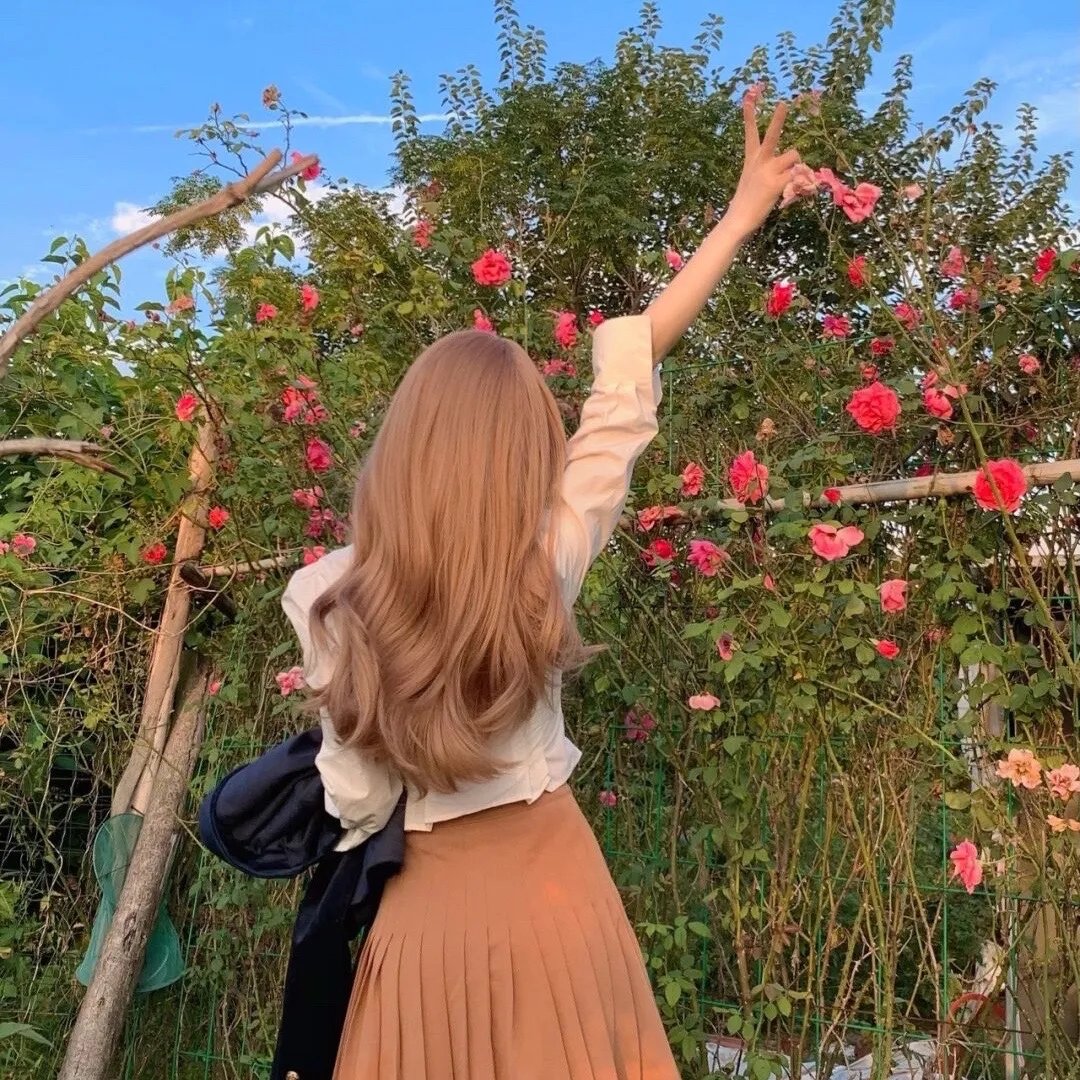 为她破戒，嗜血傅爷轻声哄她吻她